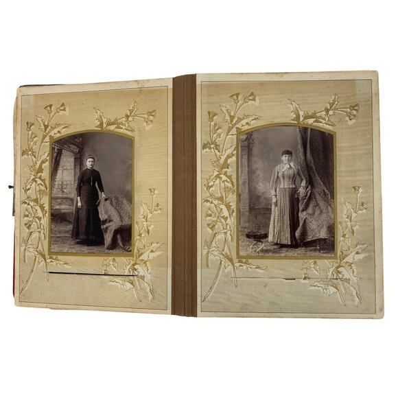 Antique Victorian Red Cloth & Brass Photo Album 33 Family Photos 8728 - Picture 4 of 16